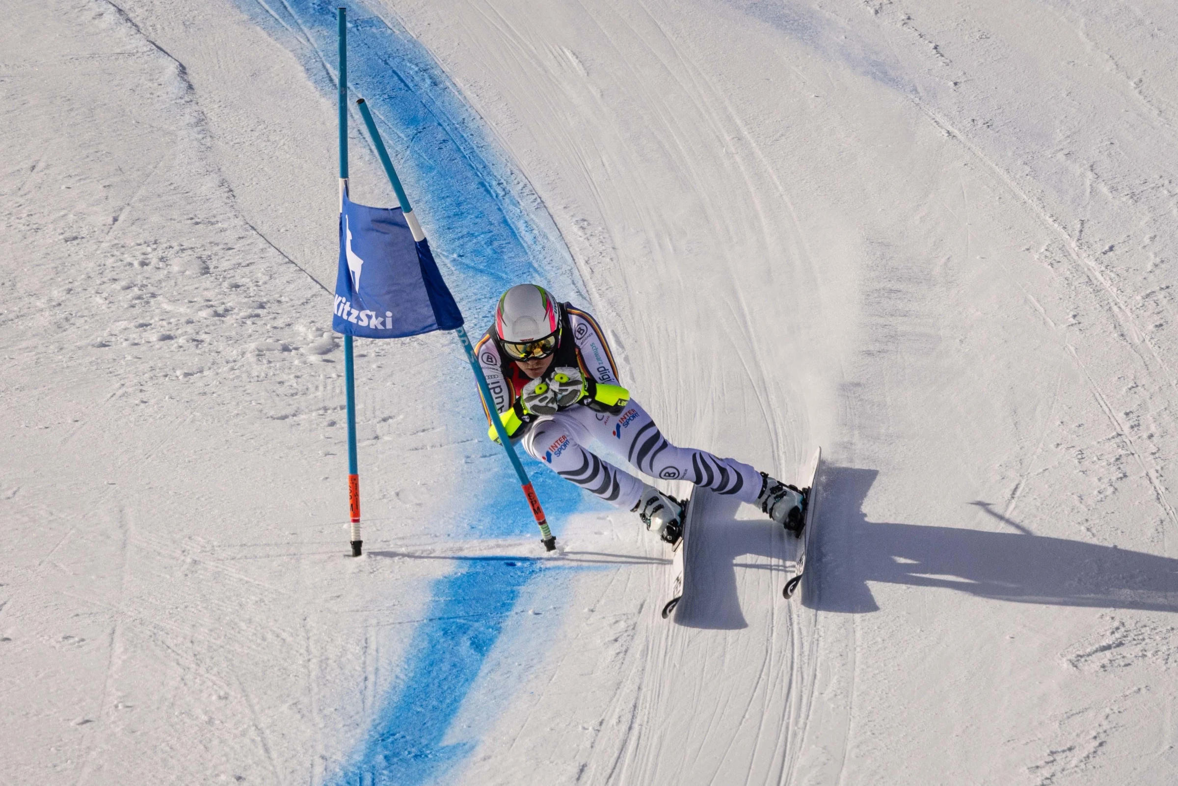 Maximilian Schwarz in Abfahrtshocke